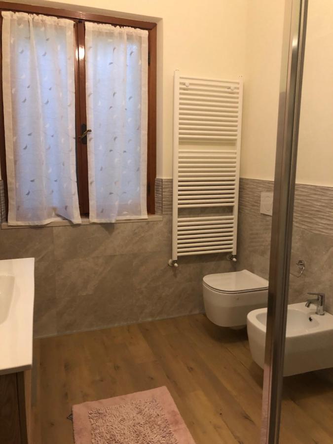Ferienwohnung Casa Patrizia Torri Del Benaco Exterior foto