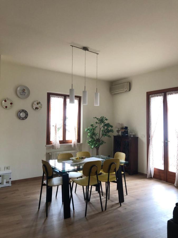 Ferienwohnung Casa Patrizia Torri Del Benaco Exterior foto