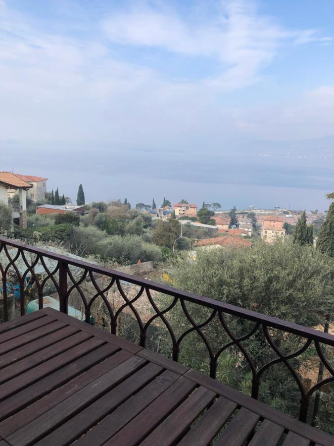 Ferienwohnung Casa Patrizia Torri Del Benaco Exterior foto