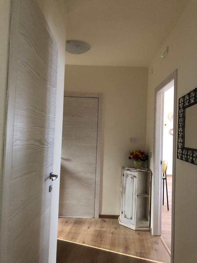 Ferienwohnung Casa Patrizia Torri Del Benaco Exterior foto